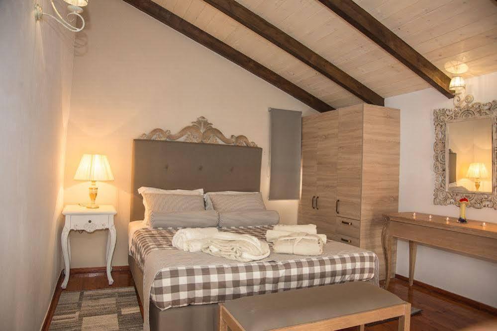 Porto Enetiko Suites ريثيمنو المظهر الخارجي الصورة