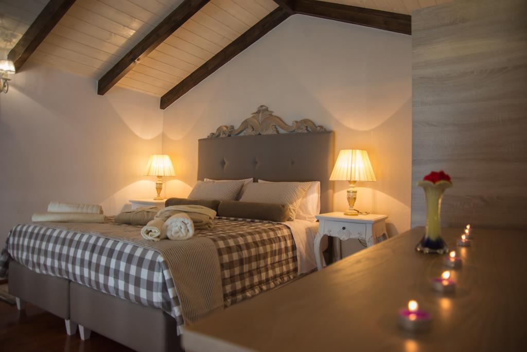 Porto Enetiko Suites ريثيمنو الغرفة الصورة