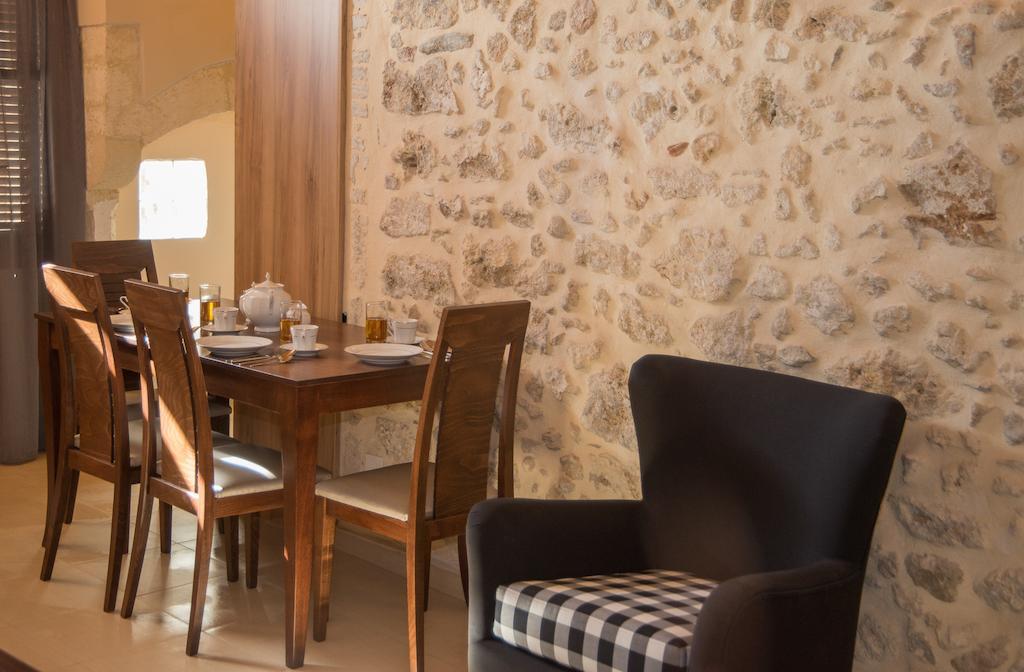 Porto Enetiko Suites ريثيمنو الغرفة الصورة
