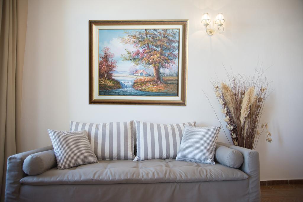 Porto Enetiko Suites ريثيمنو الغرفة الصورة