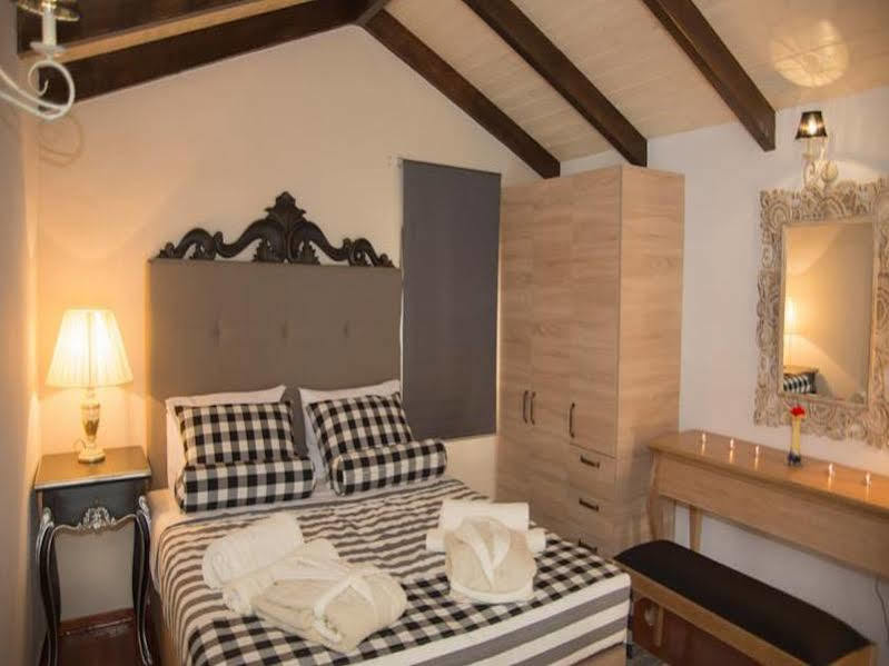 Porto Enetiko Suites ريثيمنو المظهر الخارجي الصورة